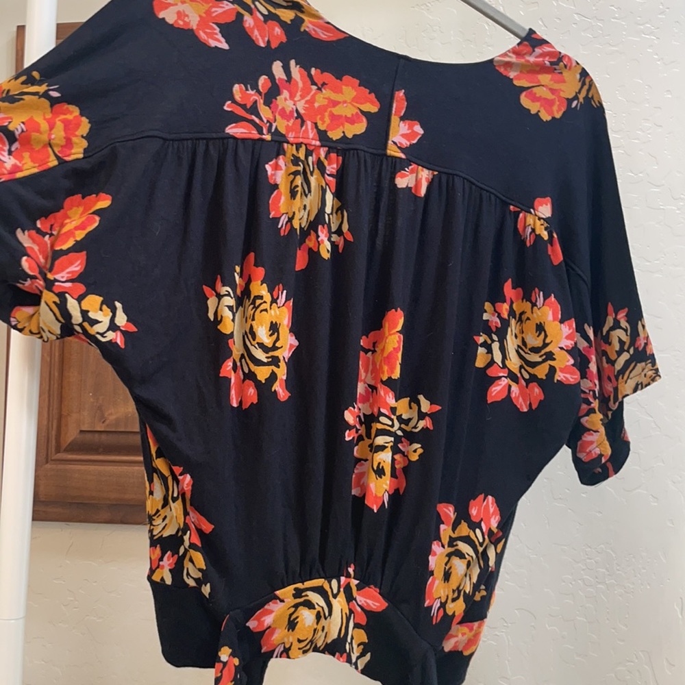 Free people cute shirt sz S - Picture 4 of 6